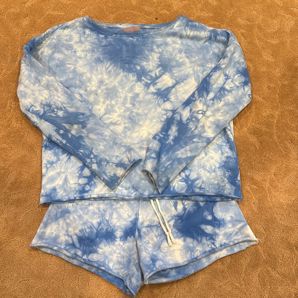 Tie dye short and crewneck set